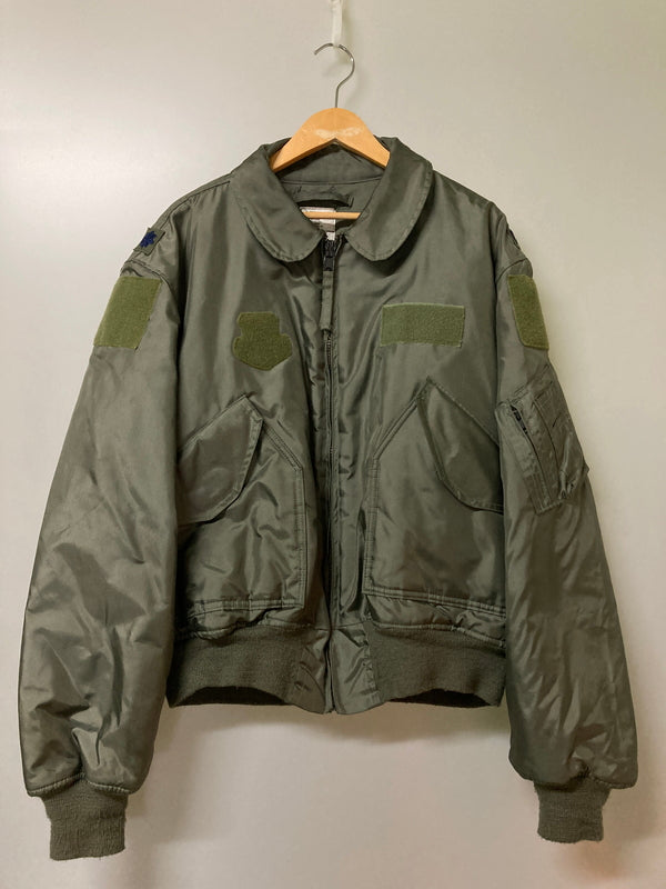 【現状渡し品】【メンズ】 ALPHA INDUSTRIES アルファインダストリーズ CWU-45P FLIGHT JACKET 8415-00-310-1140 フライトジャケット アウター 145-251210-kk-10-min サイズ：XL カラー：カーキ 万代Net店