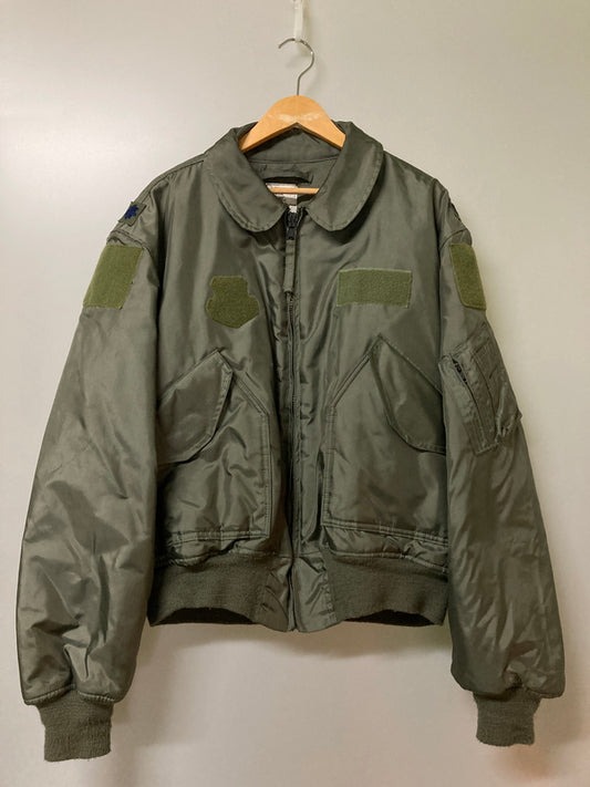 【現状渡し品】【メンズ】 ALPHA INDUSTRIES アルファインダストリーズ CWU-45P FLIGHT JACKET 8415-00-310-1140 フライトジャケット アウター 145-251210-kk-10-min サイズ：XL カラー：カーキ 万代Net店