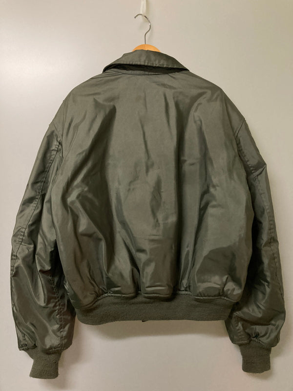 【現状渡し品】【メンズ】 ALPHA INDUSTRIES アルファインダストリーズ CWU-45P FLIGHT JACKET 8415-00-310-1140 フライトジャケット アウター 145-251210-kk-10-min サイズ：XL カラー：カーキ 万代Net店