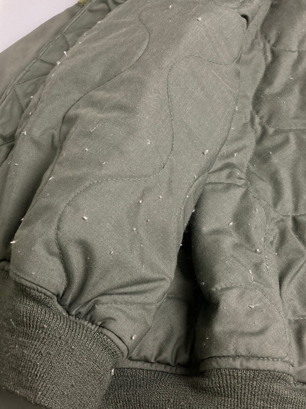 【現状渡し品】【メンズ】 ALPHA INDUSTRIES アルファインダストリーズ CWU-45P FLIGHT JACKET 8415-00-310-1140 フライトジャケット アウター 145-251210-kk-10-min サイズ：XL カラー：カーキ 万代Net店