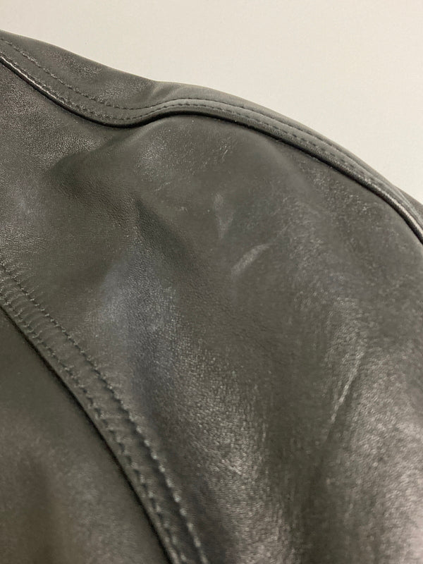 【中古品】【メンズ】 AVIREX アヴィレックス ALL LEATHER VARSITY JACKET 6181032 オールレザー バーシティージャケット アウター スタジャン 145-251210-kk-03-min サイズ：S カラー：ブラック 万代Net店