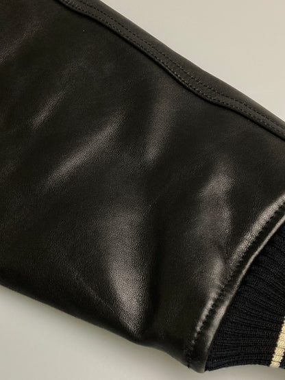 【中古品】【メンズ】 AVIREX アヴィレックス ALL LEATHER VARSITY JACKET 6181032 オールレザー バーシティージャケット アウター スタジャン 145-251210-kk-03-min サイズ：S カラー：ブラック 万代Net店