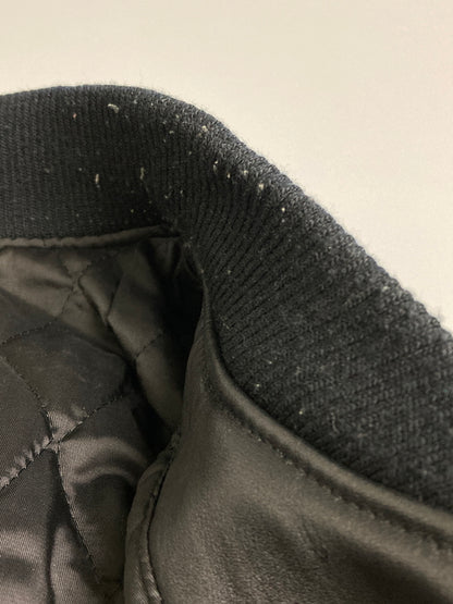 【中古品】【メンズ】 AVIREX アヴィレックス ALL LEATHER VARSITY JACKET 6181032 オールレザー バーシティージャケット アウター スタジャン 145-251210-kk-03-min サイズ：S カラー：ブラック 万代Net店