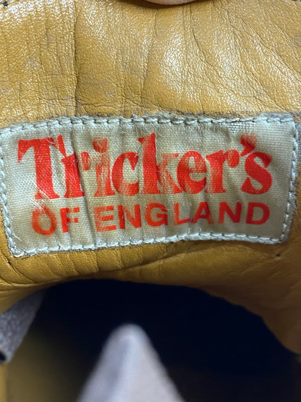 【中古品】【メンズ】 Tricker's トリッカーズ TRICKERS M2508 MALTON ウィングチップ カントリーブーツ メンズ 靴 シューズ フルブローグ 164-251218-em-18-min サイズ：8 1/2 カラー：ラディッシュ ブラウン 万代Net店