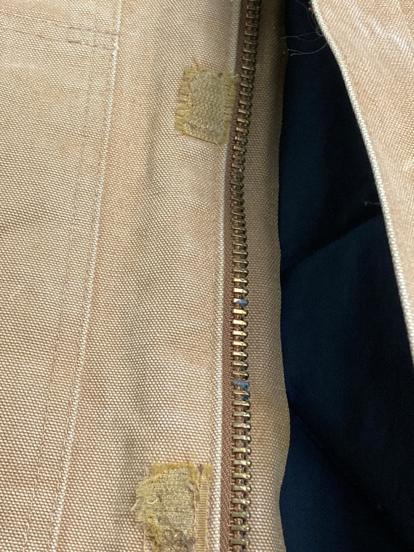 【中古品】【メンズ】 Carhartt カーハート DUCK TRADITIONAL COAT C03 BRN ダックトラディショナルコート アウター ジャケット 146-251213-kk-34-min サイズ：36 カラー：ブラウン 万代Net店