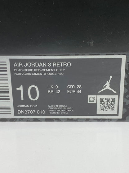 【未使用品】【メンズ】 NIKE ナイキ AIR JORDAN 3 RETRO BLACK CEMENT (2024) DN3707-010 エアジョーダン 3 レトロ ブラックセメント スニーカー 靴 160-251213-kk-05-min カラー：BLACK/FIRE RED-CEMENT GREY 万代Net店