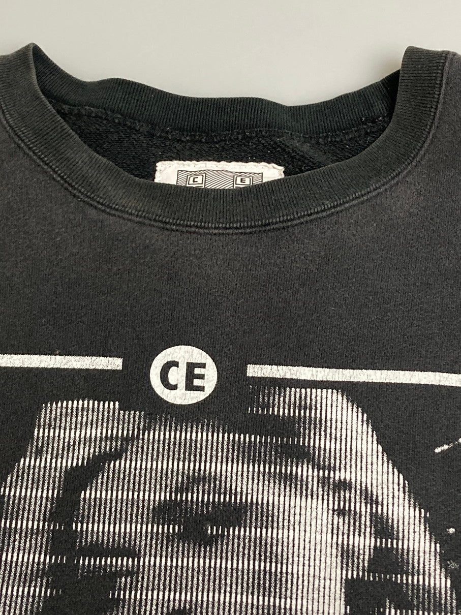 【中古品】【メンズ】 C.E CAVEMPT シーイー キャブエンプト GRAPHIC SWEATSHIRT グラフィック スウェット シャツ メンズ トップス トレーナー 142-251214-em-45-min サイズ：L カラー：ブラック 万代Net店