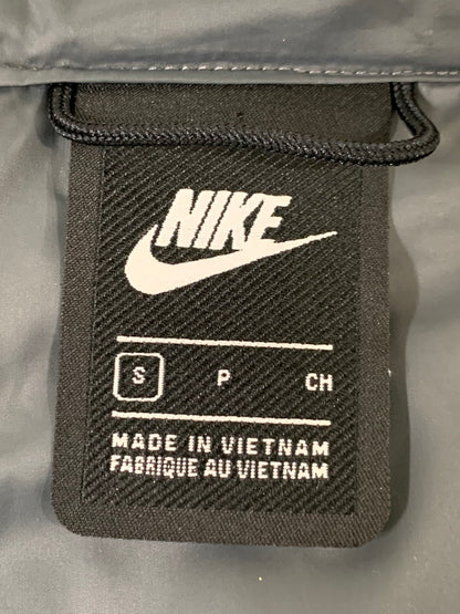 【現状渡し品】【メンズ】 NIKE ナイキ FILL DOWN AOP HOODIE JACKET BV4710-096 19AW フィル ダウン フーディー ジャケット スポーツウエア メンズ アウター 148-251216-em-55-min サイズ：S カラー：シルバー 万代Net店