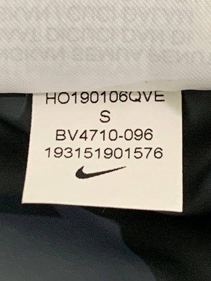 【現状渡し品】【メンズ】 NIKE ナイキ FILL DOWN AOP HOODIE JACKET BV4710-096 19AW フィル ダウン フーディー ジャケット スポーツウエア メンズ アウター 148-251216-em-55-min サイズ：S カラー：シルバー 万代Net店