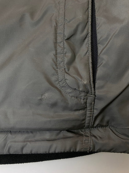 【中古品】【メンズ】 NIKE ナイキ × F.C.R.B. エフ・シー・レアル・ブリストル REVERSIBLE JACKET リバーシブル ジャケット メンズ アウター スポーツウエア 142-251216-em-22-min サイズ：S カラー：グレー/ブラック 万代Net店