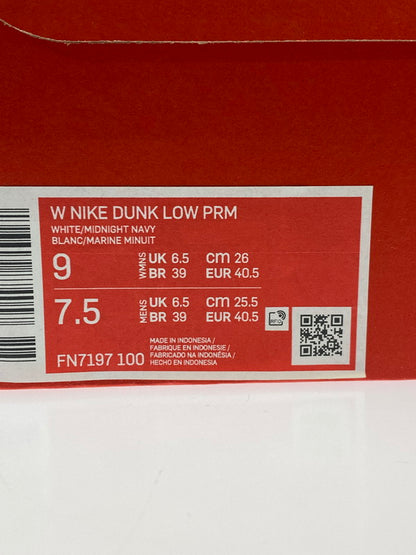 【中古品】【メンズ】 NIKE ナイキ WOMEN'S DUNK LOW PRM ウィメンズ ダンク ロー PRM FN7197-100 メンズ スニーカー 靴 シューズ 160-251218-em-24-min サイズ：26.0cm カラー：MIDNIGHT NAVY AND WHITE 万代Net店