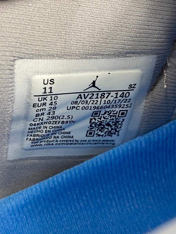 【中古美品】【メンズ】 NIKE ナイキ AIR JORDAN 11 LOW AV2187-140 エアジョーダン11 ロー メンズ スニーカー 靴 シューズ 160-251218-em-30-min サイズ：29.0cm カラー：CEMENT GREY 万代Net店