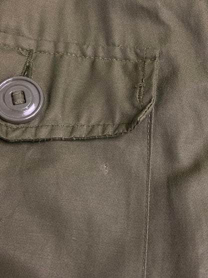 【中古品】【メンズ】 CANADIAN ARMY ECW COMBAT PARKA カナダ軍 コンバットパーカー アウター 146-251219-yn-13-min サイズ：サイズ表記なし 下記参照 カラー：オリーブグリーン 万代Net店