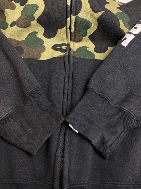【中古品】【メンズ】 A BATHING APE アベイシングエイプ 1ST CAMO FULL ZIP HOODIE 001GDF201015X ファースト カモ フルジップ フーディ パーカー メンズ トップス 142-251223-em-35-min サイズ：L カラー：ブラック 万代Net店