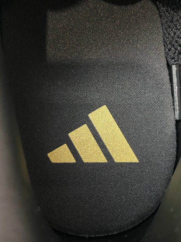 【中古美品】【メンズ】 adidas アディダス SAMBA IH6000 サンバ スニーカー 靴 161-251226-yn-07-min サイズ：26.0cm カラー：CBLACK/FTWWHT/VIVRED 万代Net店