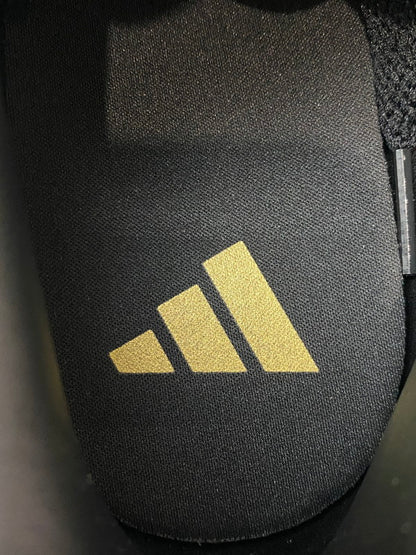 【中古美品】【メンズ】 adidas アディダス SAMBA IH6000 サンバ スニーカー 靴 161-251226-yn-07-min サイズ：26.0cm カラー：CBLACK/FTWWHT/VIVRED 万代Net店