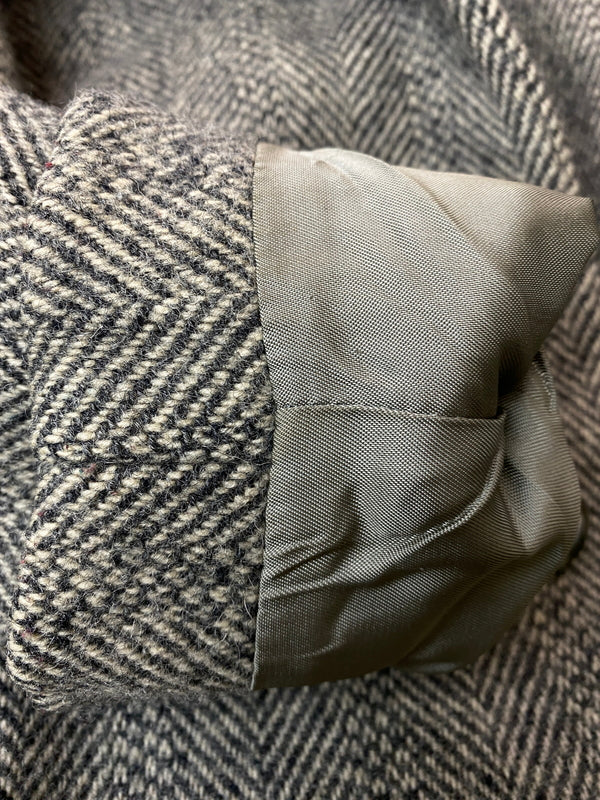 【中古品】【メンズ】 J.G.HOOK ジェー ジー フック 80S HERRINGBONE DOUBLE BRESTCOAT ヘリンボーン ダブル ブレスト コート アウター 146-260918-hu-24-min サイズ：サイズ表記不明 カラー：グレー系 万代Net店