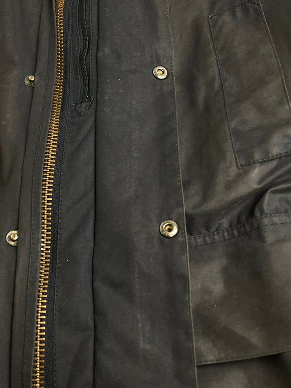 【現状渡し品】【メンズ】 Barbour バーブァー 4146203 SL BORDER OILED JACKET ボーダーオイルドジャケット 144-251227-zi-46-min サイズ：36 カラー：ネイビー 万代Net店