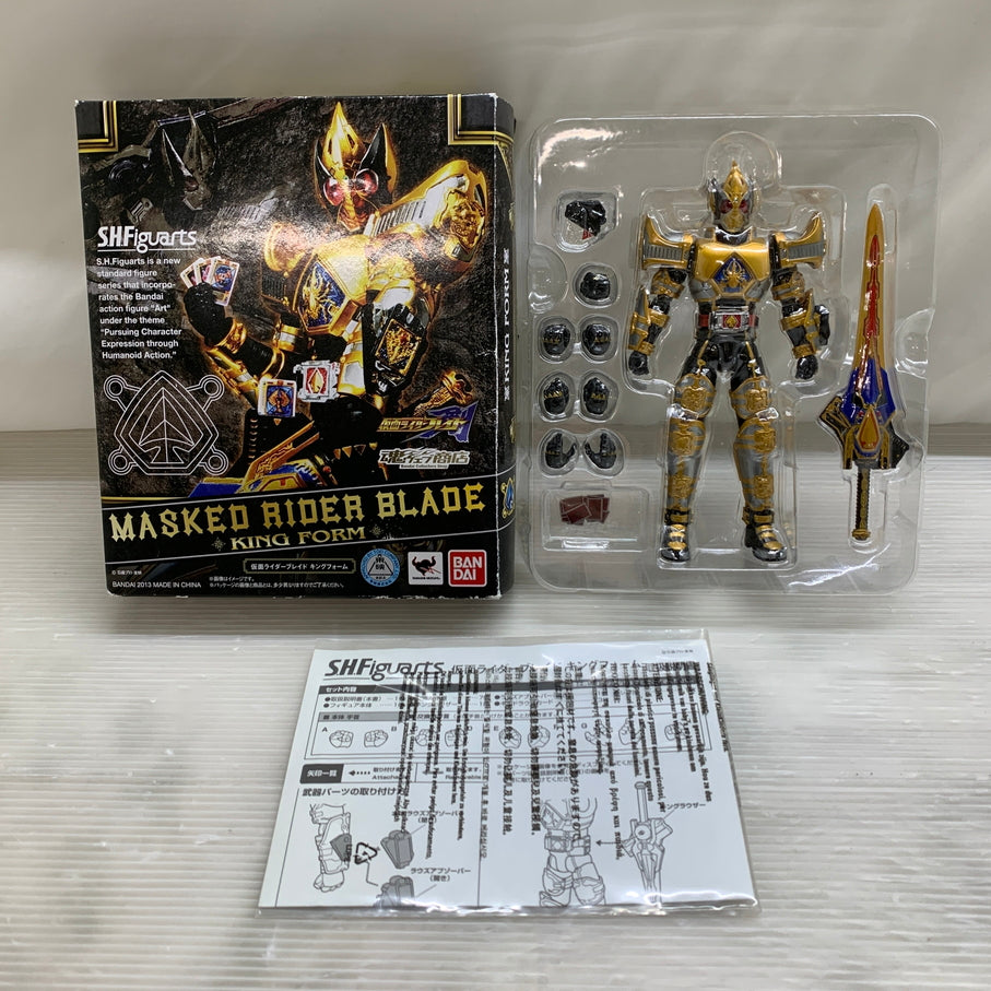 【中古品】 S.H.F 仮面ライダーブレイド キングフォーム ライダー 戦隊 特撮 フィギュア フィギュアーツ バンダイ 042-260527-em-06-min 万代Net店