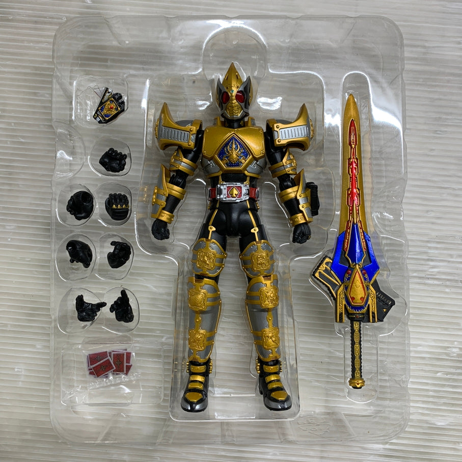 【中古品】 S.H.F 仮面ライダーブレイド キングフォーム ライダー 戦隊 特撮 フィギュア フィギュアーツ バンダイ 042-260527-em-06-min 万代Net店