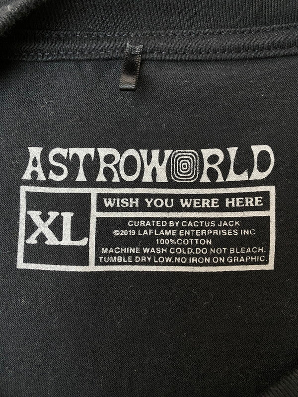 【中古品】【メンズ】 ASTROWORLD アストロワールド TRAVIS SCOTT MERCH HAPPY FACE T-SHIRT Tシャツ トップス 142-251227-zi-52-min サイズ：XL カラー：ブラック 万代Net店
