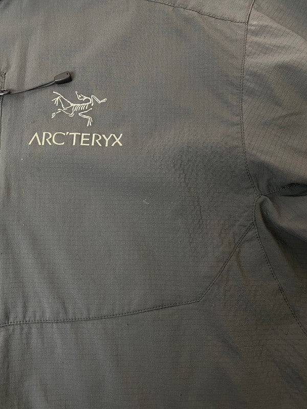 【現状渡し品】【メンズ】 ARC'TERYX アークテリクス 13646-66112 SQUAMISH JACKET スコーミッシュジャケット 144-251227-zi-06-min サイズ：不明 カラー：グレー 万代Net店