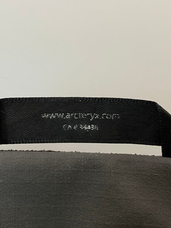 【現状渡し品】【メンズ】 ARC'TERYX アークテリクス 13646-66112 SQUAMISH JACKET スコーミッシュジャケット 144-251227-zi-06-min サイズ：不明 カラー：グレー 万代Net店