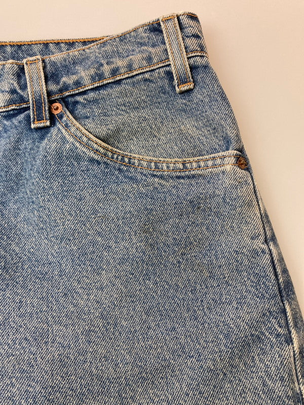 【中古品】【メンズ】 Levi's リーバイス 90's 560 LOOSE FIT TAPERED LEG DENIM PANTS 90年代 560 ルーズフィット テーパード レグ デニムパンツ ボトムス ジーンズ ボタン裏刻印918 157-260107-kk-64-min サイズ：32 カラー：ライトインディゴ 万代Net店