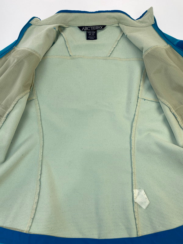 【中古品】【レディース】 ARC'TERYX アークテリクス EPSILON AR SOFTSHELL JACKET イプシロン AR ソフトシェル ジャケット 168-260321-zi-35-min サイズ：S カラー：ライトブルー 万代Net店