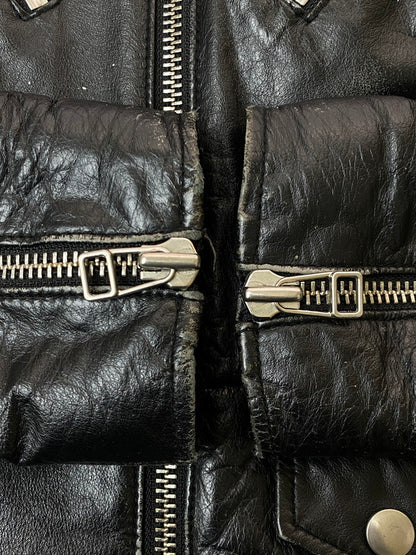 【現状渡し品】【メンズ】 Subciety サブサエティ ×NINE RULAZ LINE ナインルーラーズライン 別注 コラボ SINGLE RIDERS JACKET シングルライダースジャケット アウター レザージャケット 142-260126-SH-11-min サイズ：S カラー：ブラック 万代Net店