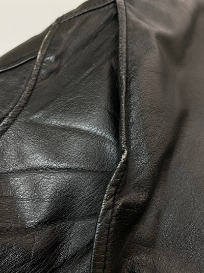 【現状渡し品】【メンズ】 Subciety サブサエティ ×NINE RULAZ LINE ナインルーラーズライン 別注 コラボ SINGLE RIDERS JACKET シングルライダースジャケット アウター レザージャケット 142-260126-SH-11-min サイズ：S カラー：ブラック 万代Net店