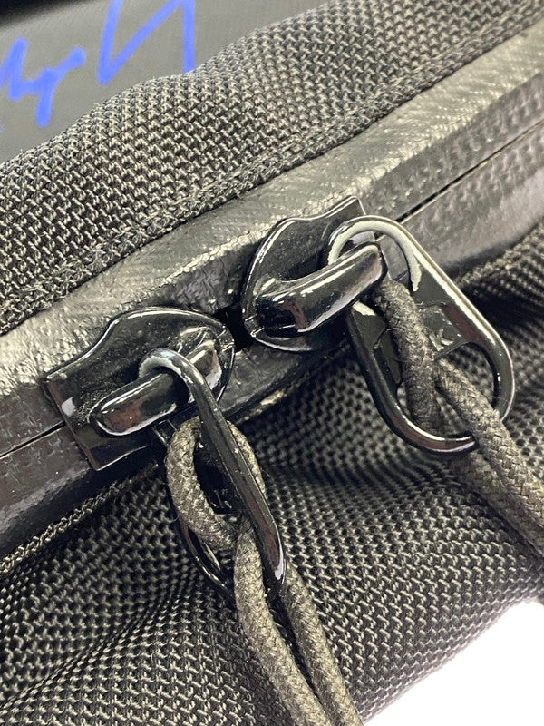 【中古品】【メンズ】 Yohji Yamamoto ヨウジヤマモト ×NEW ERA ニューエラ HH-I38-960 LIGHT PACK ライトパック リュック カバン 188-260128-AS-11-min カラー：ブラック 万代Net店