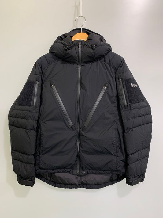 【中古品】【メンズ】 NANGA ナンガ × MANUAL ALPHABET マニュアル アルファベット PCU DOWN JACKET ダウンジャケットアウター 144-260114-zi-38-min サイズ：1 カラー：ブラック 万代Net店