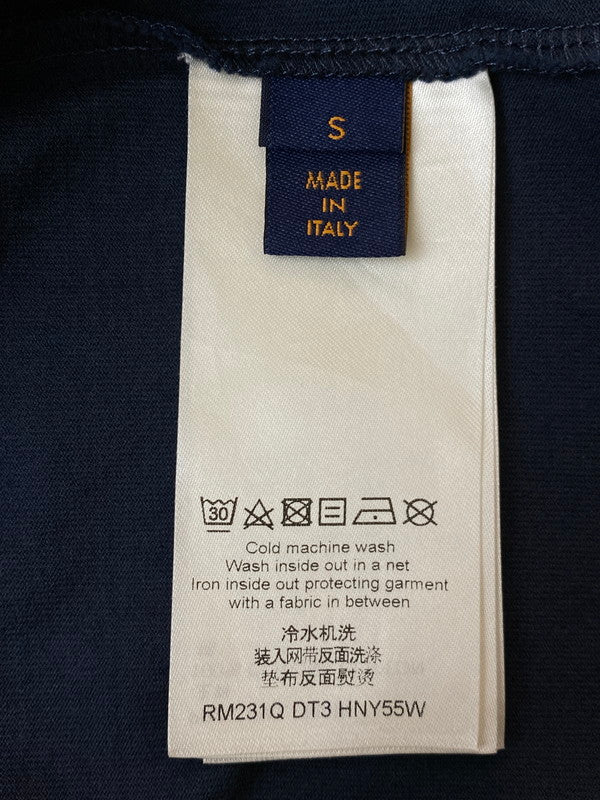 【中古品】【メンズ】 LOUIS VUITTON ルイ・ヴィトン HNY55W 23SS エンボスLVロゴ Tシャツ 179-260114-zi-45-min サイズ：S カラー：ネイビー 万代Net店