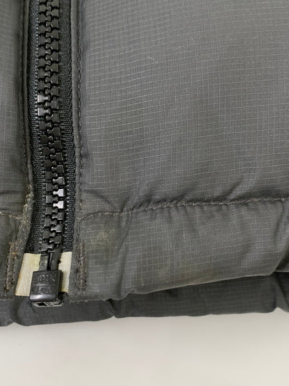 【中古品】【メンズ】 THE NORTH FACE ザ・ノースフェイス CENTER LOGO NUPSTE 700FILL ヌプシジャケット アウター 144-260114-zi-33-min サイズ：L カラー：ブラック/グレー 万代Net店
