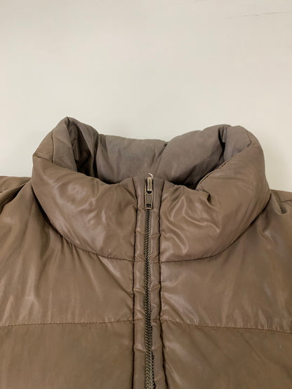 【現状渡し品】【メンズ】 フレッドペリー F2037 月桂樹ロゴ PARTEX DOWN JACKET ダウンジャケット メンズアウター 141-260403-KS-04-min サイズ：O カラー：ブラウン 万代Net店