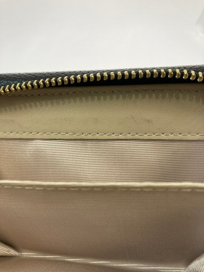 【中古品】【レディース】 JILL STUART ジル バイ ジル スチュアート LINK J MONOGRAM WALLET モノグラム ウォレット２つ折り財布 ミニ財布 レディース 200-260125-em-05-min カラー：ブラック系 万代Net店