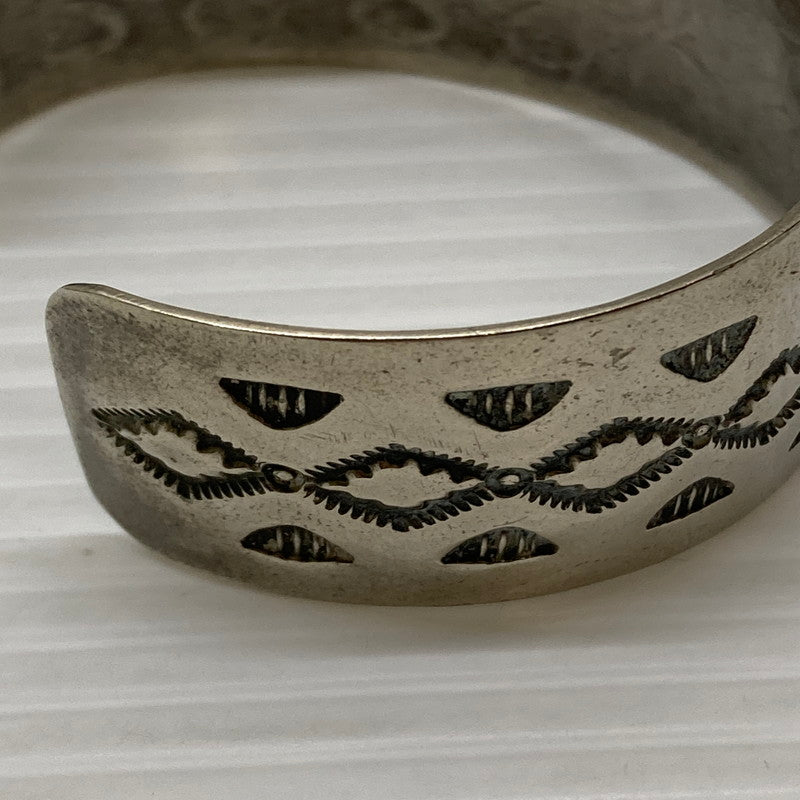【中古品】【メンズ】 INDIAN JEWELRY SILVER BANGLE インディアン ジュエリー シルバー バングル アクセサリー 腕 191-260130-em-12-min カラー：シルバー 万代Net店