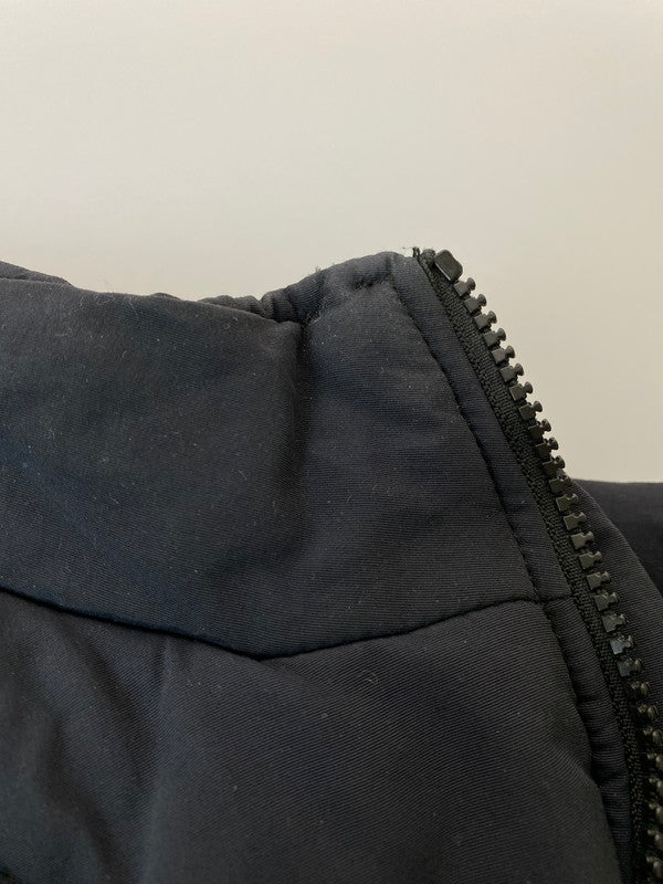 【中古品】【メンズ】 Supreme シュプリーム 23AW WILDCAT SIDELINE PUFFER JACKET ワイルドキャット サイドライン パファー ジャケット 149-260125-zi-06-min サイズ：L カラー：ブラック 万代Net店