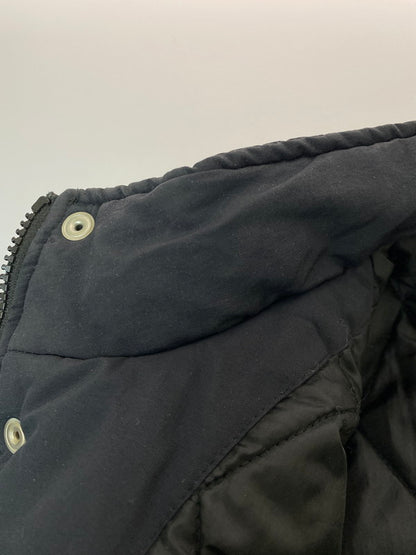 【中古品】【メンズ】 Supreme シュプリーム 23AW WILDCAT SIDELINE PUFFER JACKET ワイルドキャット サイドライン パファー ジャケット 149-260125-zi-06-min サイズ：L カラー：ブラック 万代Net店