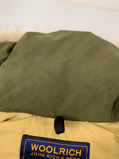 【中古品】【メンズ】 WOOLRICH ウールリッチ ARCTIC PARKA 1502284 アークティックパーカ アウター ダウンジャケット 144-260121-kk-32-min サイズ：XXL カラー：オリーブ 万代Net店