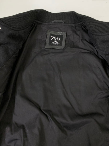 【現状渡し品】【メンズ】 ZARA ザラ STADIUM JACKET スタジアムジャケット アウター 147-260409-SH-41-min サイズ：S-M カラー：ブラック 万代Net店