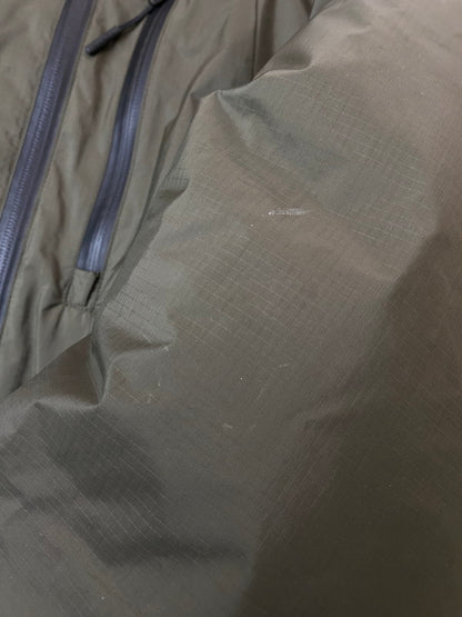 【中古品】【メンズ】 JOURNAL STANDARD relume ジャーナルスタンダード　レリューム × NANGA ナンガ 別注 コラボ AURORA DOWN JACKET 0050-30-011-2122 オーロラダウンジャケット アウター 144-260126-SH-08-min サイズ：L カラー：オリーブ 万代Net店