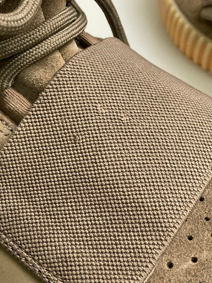 【中古品】【メンズ】 adidas アディダス YEEZY BOOST 750 BY2456 イージーブースト750 ハイカットスニーカー メンズ シューズ 靴 ガムソール 161-260127-em-01-min サイズ：26.5cm カラー：LIGHT BROWN GUM （CHOCOLATE） 万代Net店