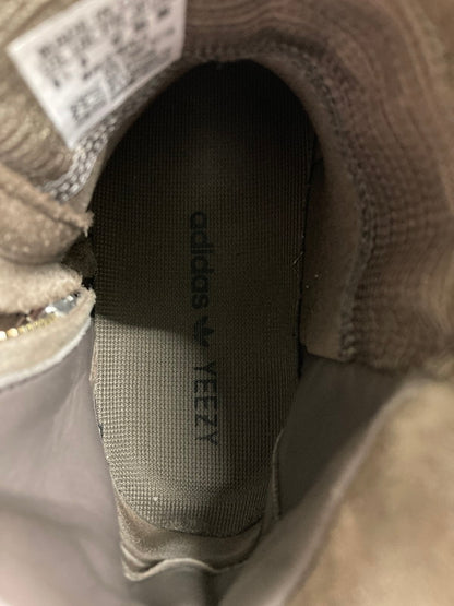 【中古品】【メンズ】 adidas アディダス YEEZY BOOST 750 BY2456 イージーブースト750 ハイカットスニーカー メンズ シューズ 靴 ガムソール 161-260127-em-01-min サイズ：26.5cm カラー：LIGHT BROWN GUM （CHOCOLATE） 万代Net店