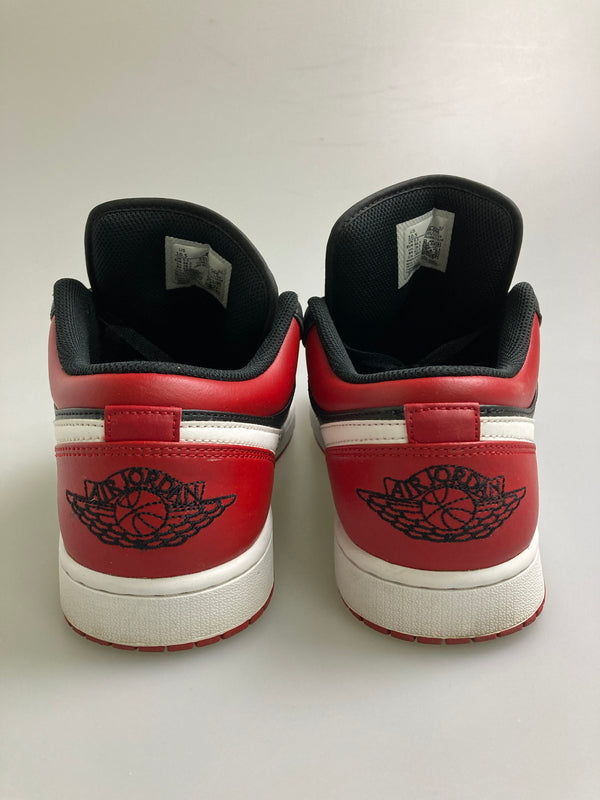 【中古品】【メンズ】 NIKE ナイキ AIR JORDAN 1 LOW BRED 553558-066 エアジョーダン1 ロー ブレッド スニーカー メンズ 靴 シューズ 160-260130-em-07-min サイズ：28.5cm カラー：ブラック/レッド 万代Net店