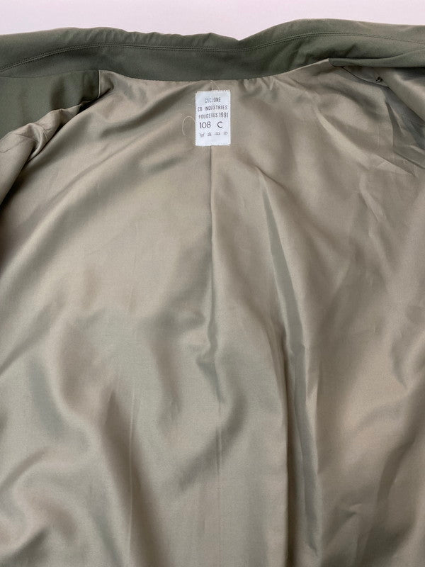 【中古品】【メンズ】 FRENCH MILITARY フレンチミリタリー CB INDUSTRIES CYCLONE シービーインダストリーズ サイクロン ステンカラーコート アウター 146-260130-SH-13-min サイズ：108C カラー：カーキ系 万代Net店