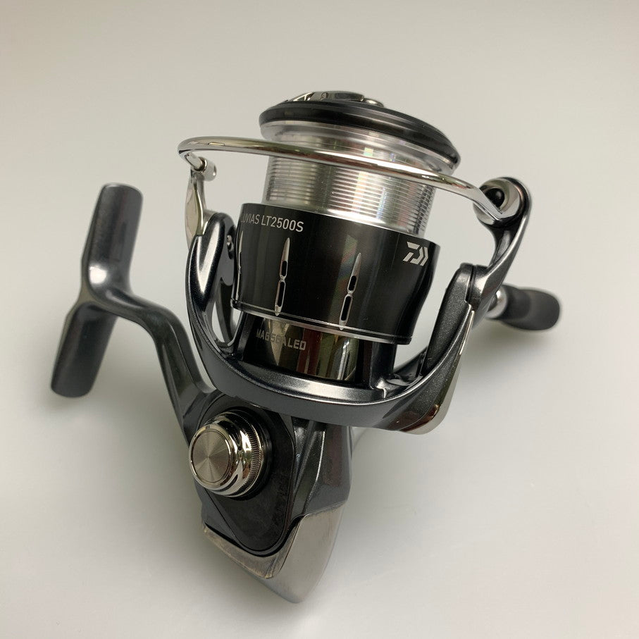 【中古品】 DAIWA ダイワ 24ルビアス LT2500S リール 釣り具 134-260309-SH-12-min 万代Net店