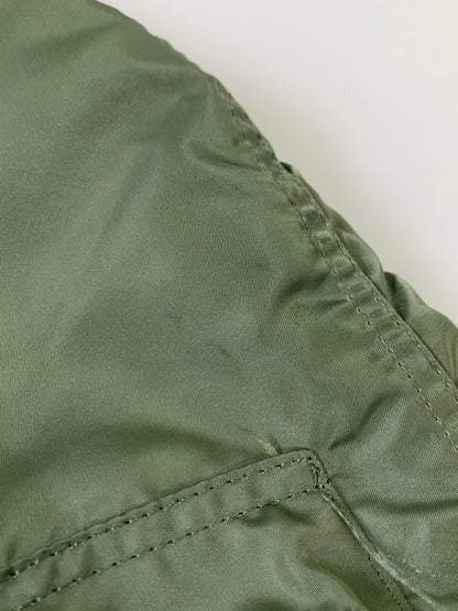 【中古品】【メンズ】 ALPHA INDUSTRIES アルファ インダストリー 90S N-2B FLIGHT JACKET 1615-573-8335 フード ファー フライト ジャケット 90年代 ヴィンテージ メンズアウター アメリカ製 146-260127-em-30-min サイズ：M カラー：オリーブグリーン 万代Net店