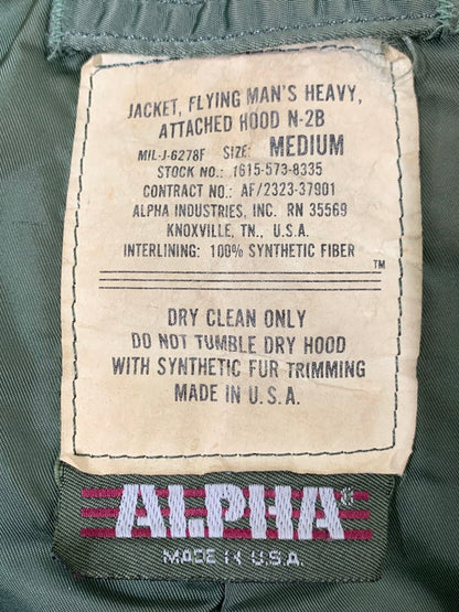 【中古品】【メンズ】 ALPHA INDUSTRIES アルファ インダストリー 90S N-2B FLIGHT JACKET 1615-573-8335 フード ファー フライト ジャケット 90年代 ヴィンテージ メンズアウター アメリカ製 146-260127-em-30-min サイズ：M カラー：オリーブグリーン 万代Net店